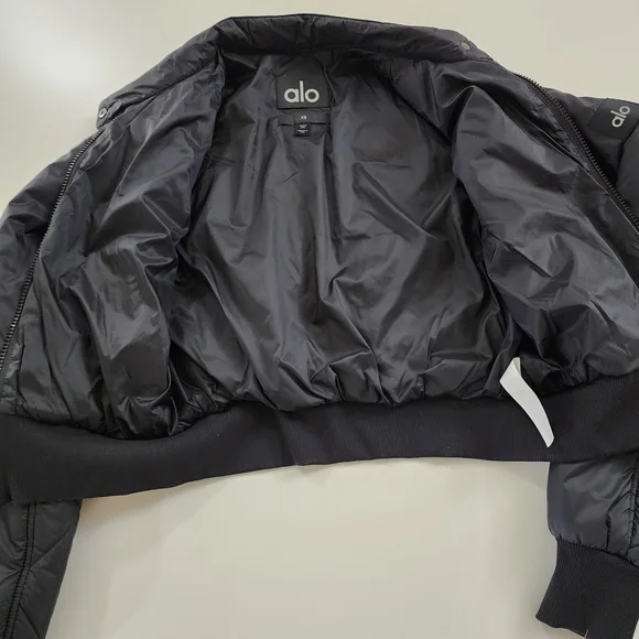 ALO Yoga snowrider puffer jacket - Picture 10 of 15